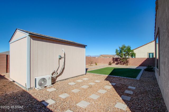 13465 E Joseph Mills Lane, Tucson, AZ 85747
