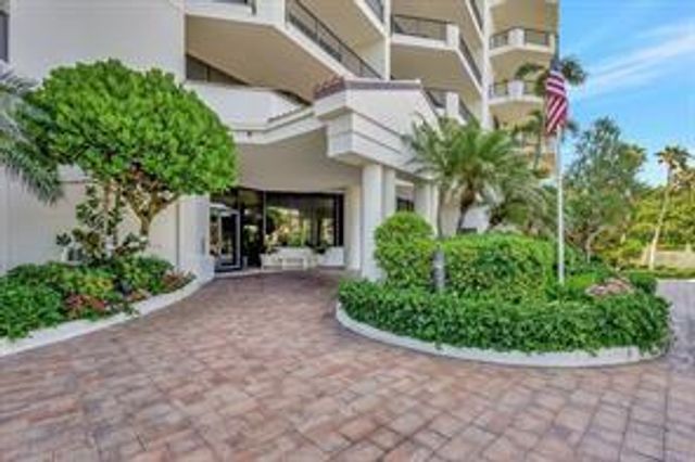 800 Ocean Drive 404, Juno Beach, FL 33408