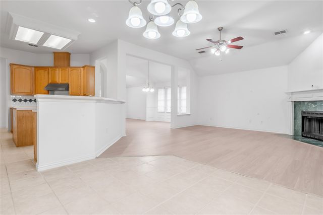 6849 Shoreway Drive, Grand Prairie, TX 75054