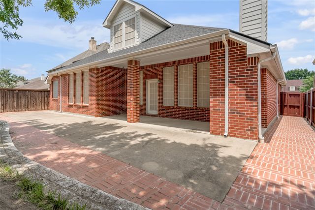 6849 Shoreway Drive, Grand Prairie, TX 75054