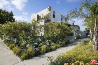 1850 Walgrove Avenue, Los Angeles, CA 90066
