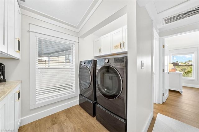 1251 Par View DR, Sanibel, FL 33957