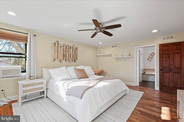 243 JEFFERSON AVE, Voorhees, NJ 08043