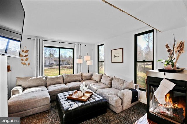 243 JEFFERSON AVE, Voorhees, NJ 08043