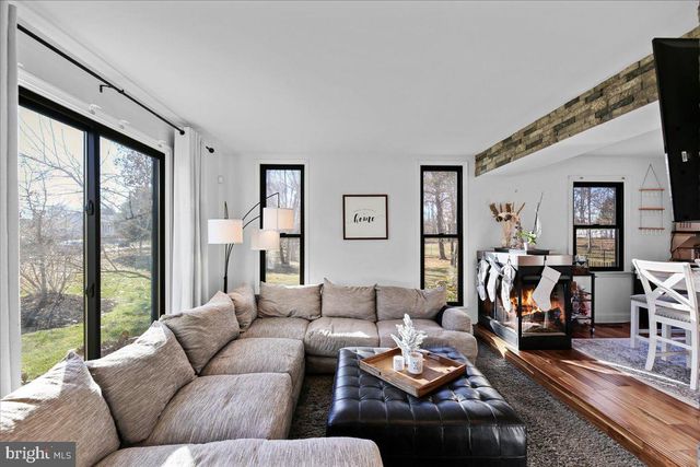 243 JEFFERSON AVE, Voorhees, NJ 08043