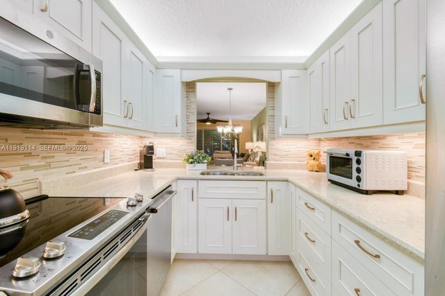 1101 Keystone Drive A, Jupiter, FL 33458