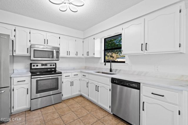 168 Derby Woods Drive, Lynn Haven, FL 32444