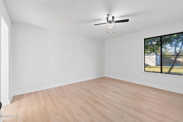 168 Derby Woods Drive, Lynn Haven, FL 32444