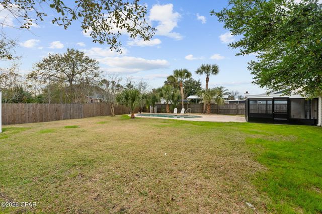168 Derby Woods Drive, Lynn Haven, FL 32444