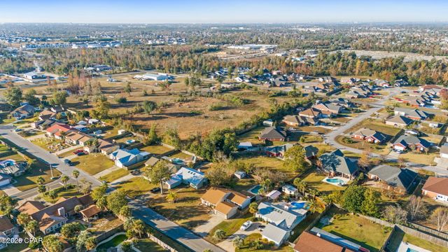 168 Derby Woods Drive, Lynn Haven, FL 32444