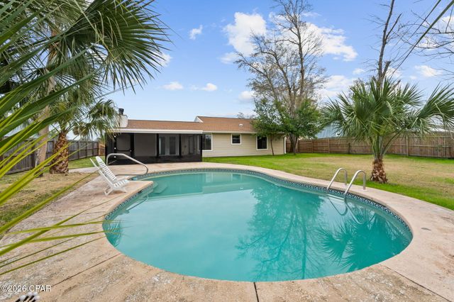 168 Derby Woods Drive, Lynn Haven, FL 32444