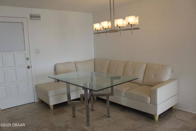 404 S Beach Street, Daytona Beach, FL 32114