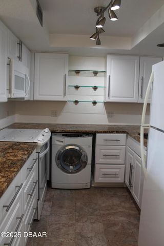 404 S Beach Street, Daytona Beach, FL 32114