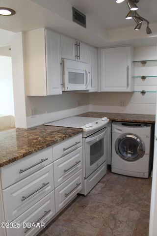 404 S Beach Street, Daytona Beach, FL 32114