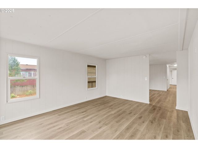 34173 EL ROBLE Ave, Eugene, OR 97405