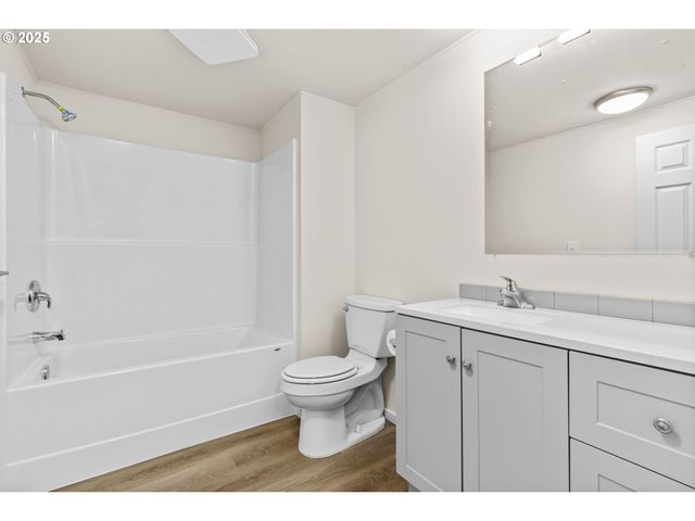 34173 EL ROBLE Ave, Eugene, OR 97405