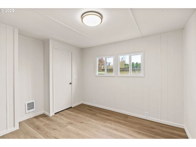 34173 EL ROBLE Ave, Eugene, OR 97405