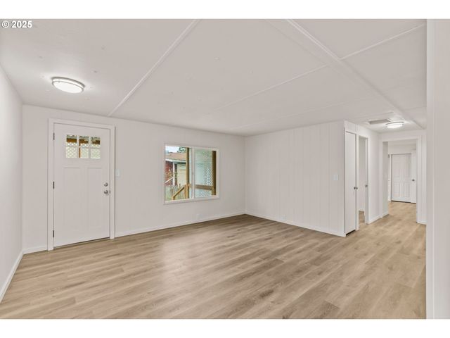 34173 EL ROBLE Ave, Eugene, OR 97405