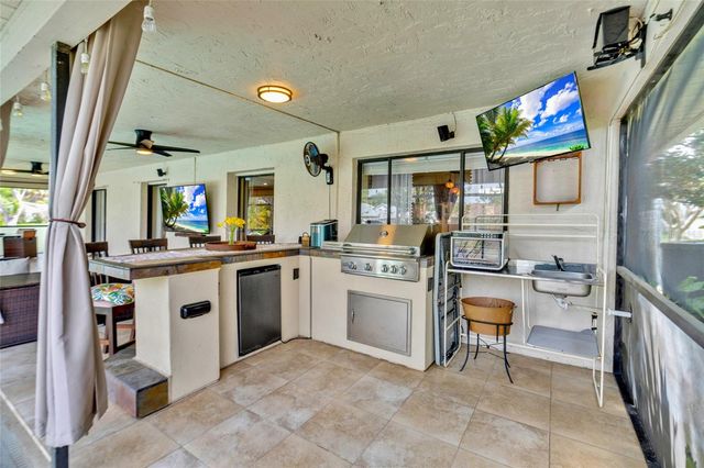 8345 BRANDEIS COURT, Sarasota, FL 34243