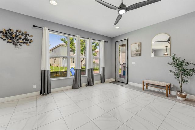 1327 NW Leonardo Circle, Port St. Lucie, FL 34986