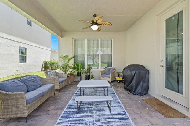 1327 NW Leonardo Circle, Port St. Lucie, FL 34986