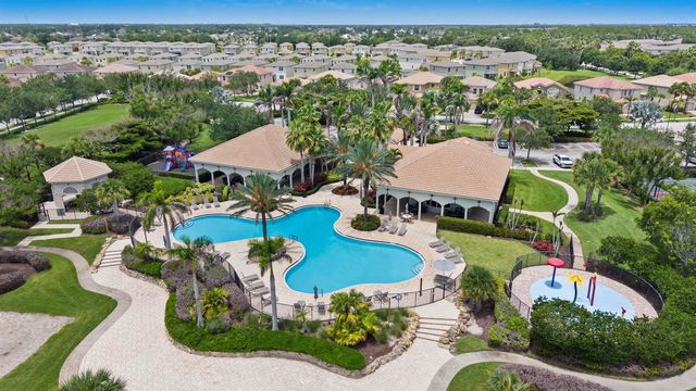 1327 NW Leonardo Circle, Port St. Lucie, FL 34986
