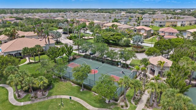 1327 NW Leonardo Circle, Port St. Lucie, FL 34986