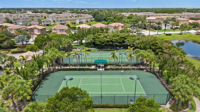 1327 NW Leonardo Circle, Port St. Lucie, FL 34986