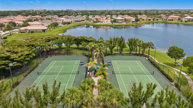 1327 NW Leonardo Circle, Port St. Lucie, FL 34986