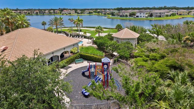 1327 NW Leonardo Circle, Port St. Lucie, FL 34986