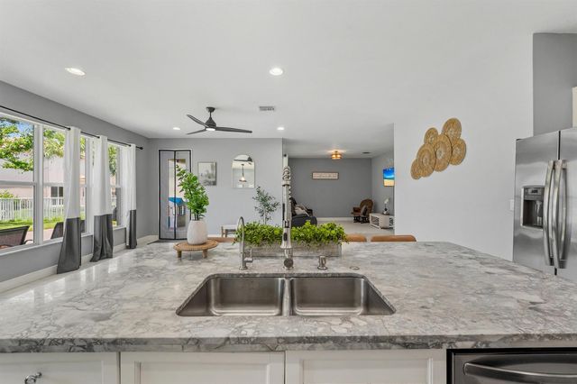 1327 NW Leonardo Circle, Port St. Lucie, FL 34986