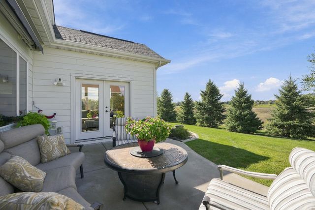8620 Irving Circle N, Lake Elmo, MN 55042