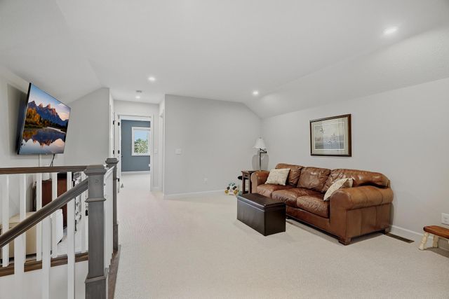 8620 Irving Circle N, Lake Elmo, MN 55042