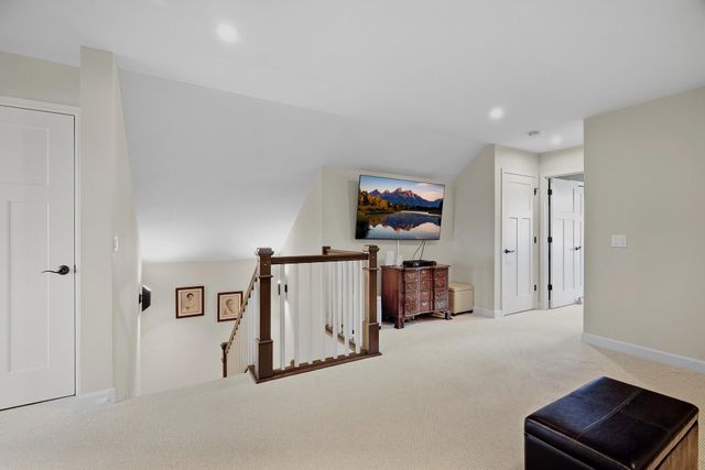 8620 Irving Circle N, Lake Elmo, MN 55042