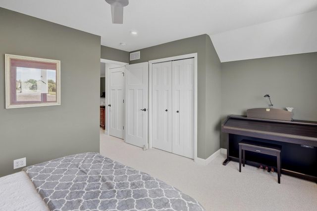 8620 Irving Circle N, Lake Elmo, MN 55042