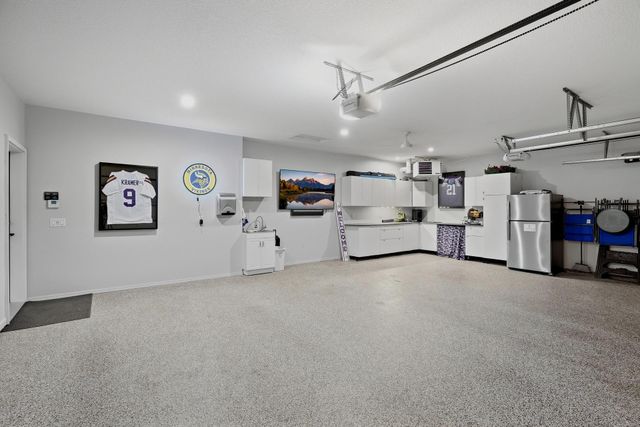 8620 Irving Circle N, Lake Elmo, MN 55042