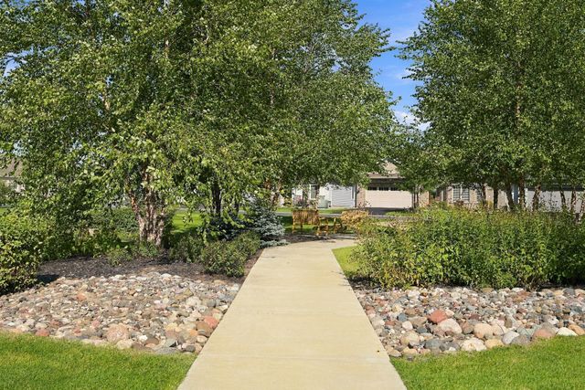 8620 Irving Circle N, Lake Elmo, MN 55042