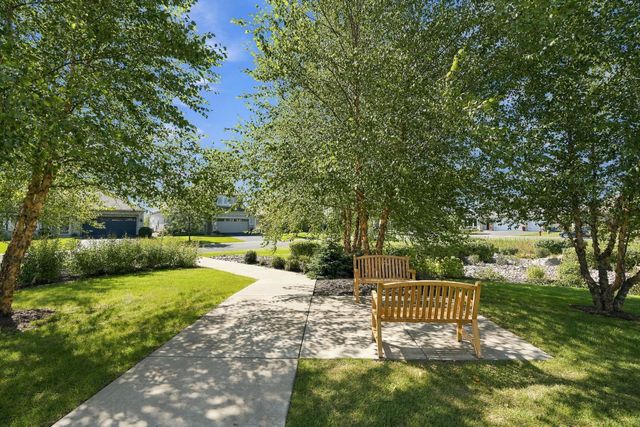 8620 Irving Circle N, Lake Elmo, MN 55042