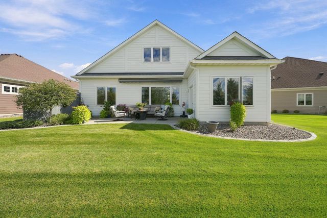 8620 Irving Circle N, Lake Elmo, MN 55042