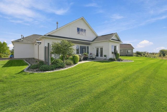 8620 Irving Circle N, Lake Elmo, MN 55042