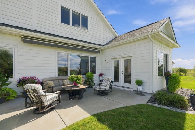 8620 Irving Circle N, Lake Elmo, MN 55042