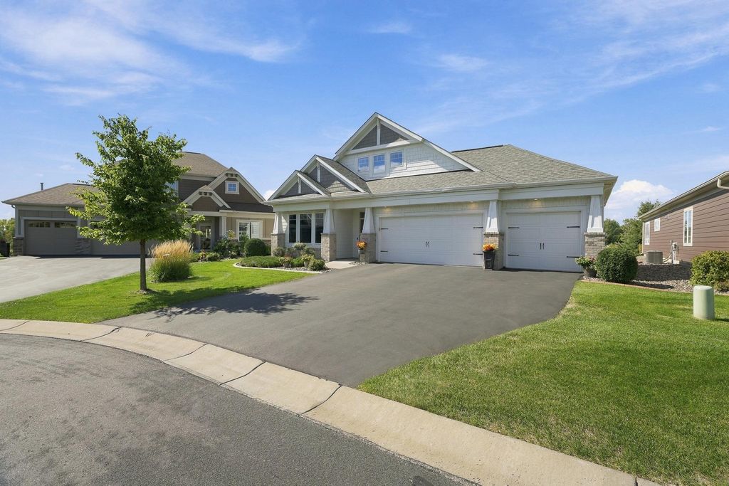 8620 Irving Circle N, Lake Elmo, MN 55042 — photo 2