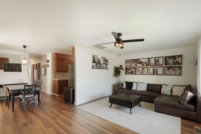 1043 Downing Dr, Lodi, CA 95242