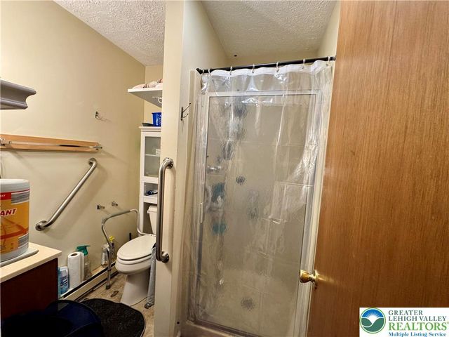 217 Bindale Road, Lehman Twp, PA 18371