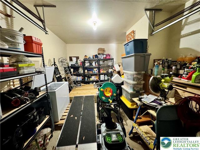 217 Bindale Road, Lehman Twp, PA 18371