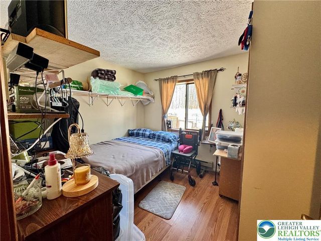 217 Bindale Road, Lehman Twp, PA 18371