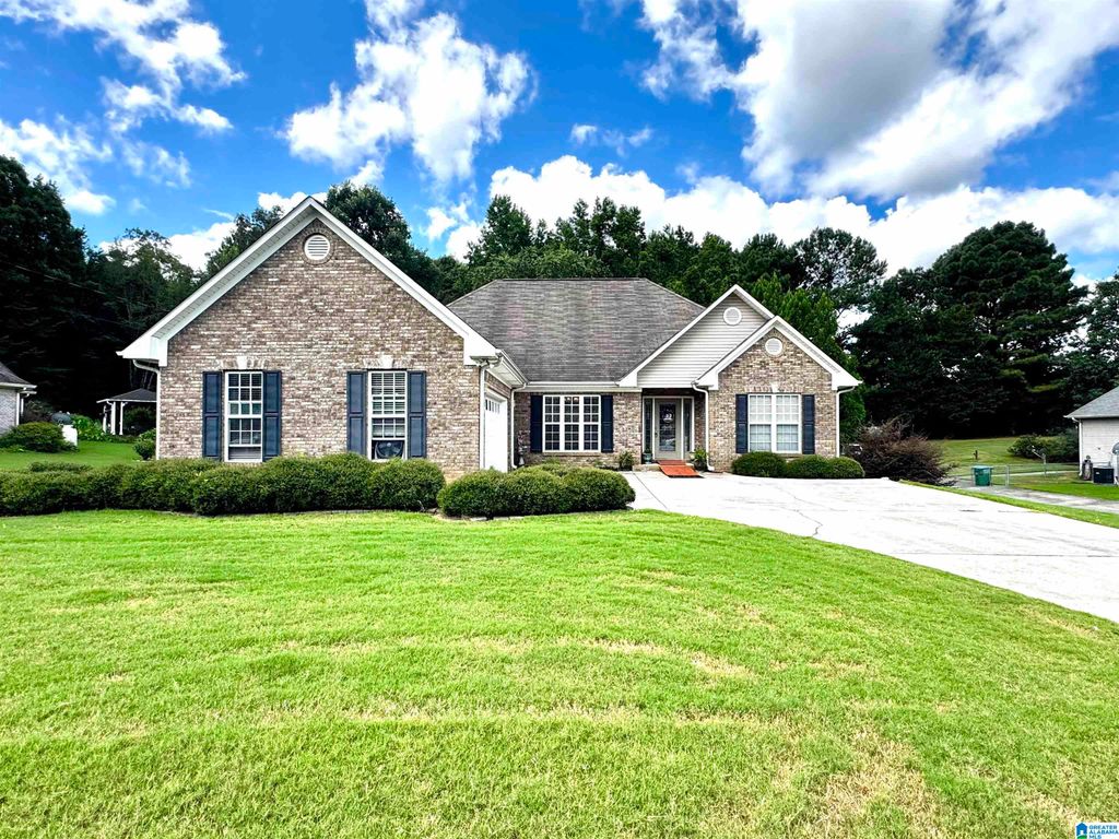 860 DEERBROOK DRIVE, Gardendale, AL 35071