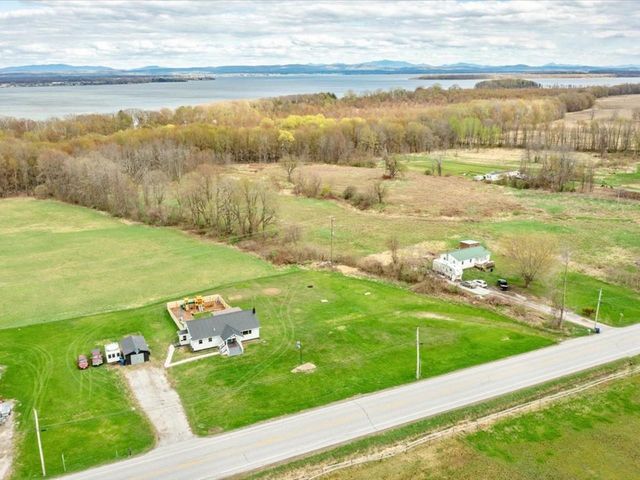 2855 US Route 2 South, Alburgh, VT 05440