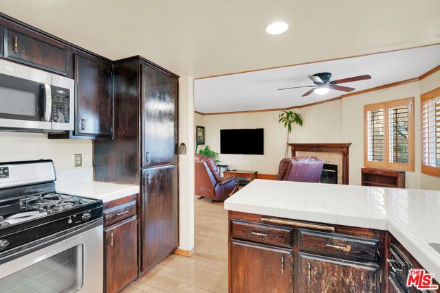 1147 Garnet Avenue, Palmdale, CA 93550