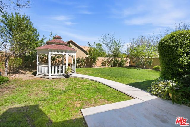 1147 Garnet Avenue, Palmdale, CA 93550